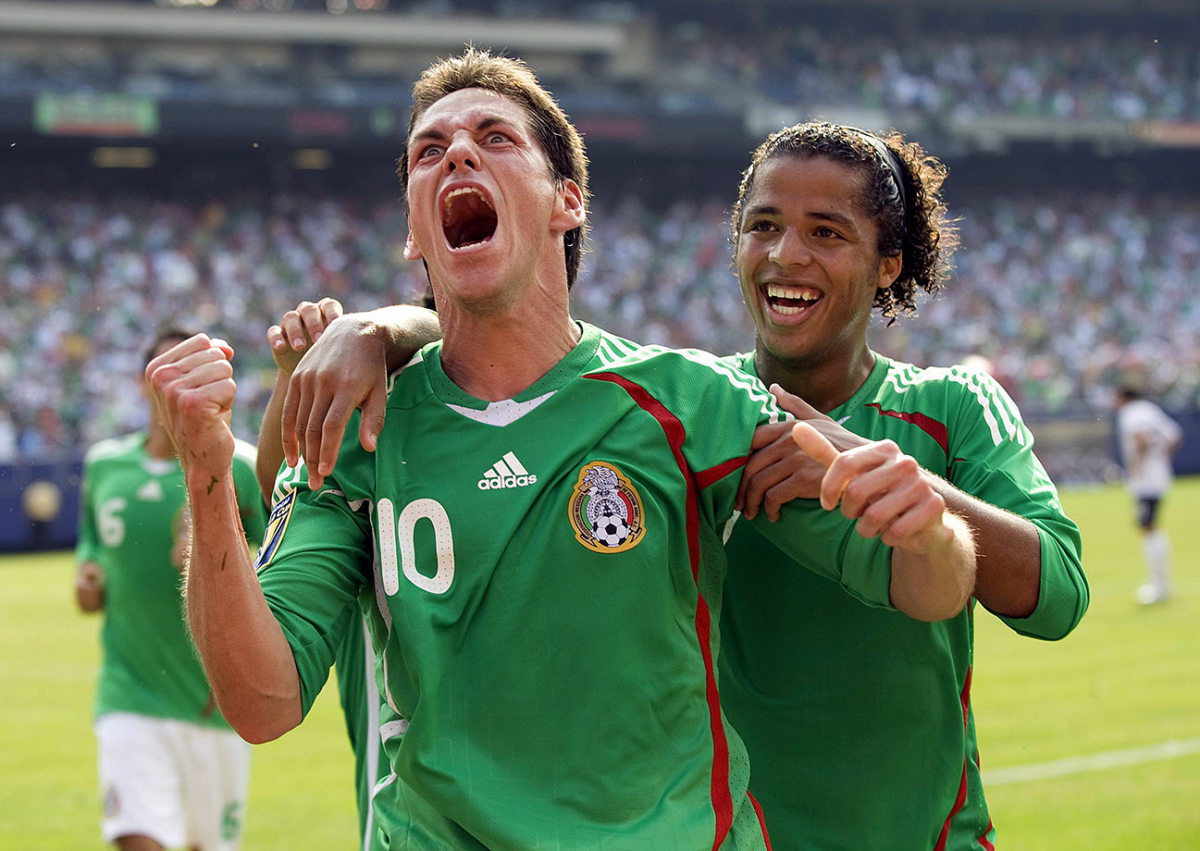 2009-0726-Guillermo-Franco-Giovani-Dos-Santos.jpg